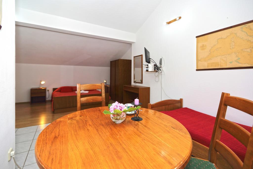 Apartmani Katarina Hvar Town Room photo