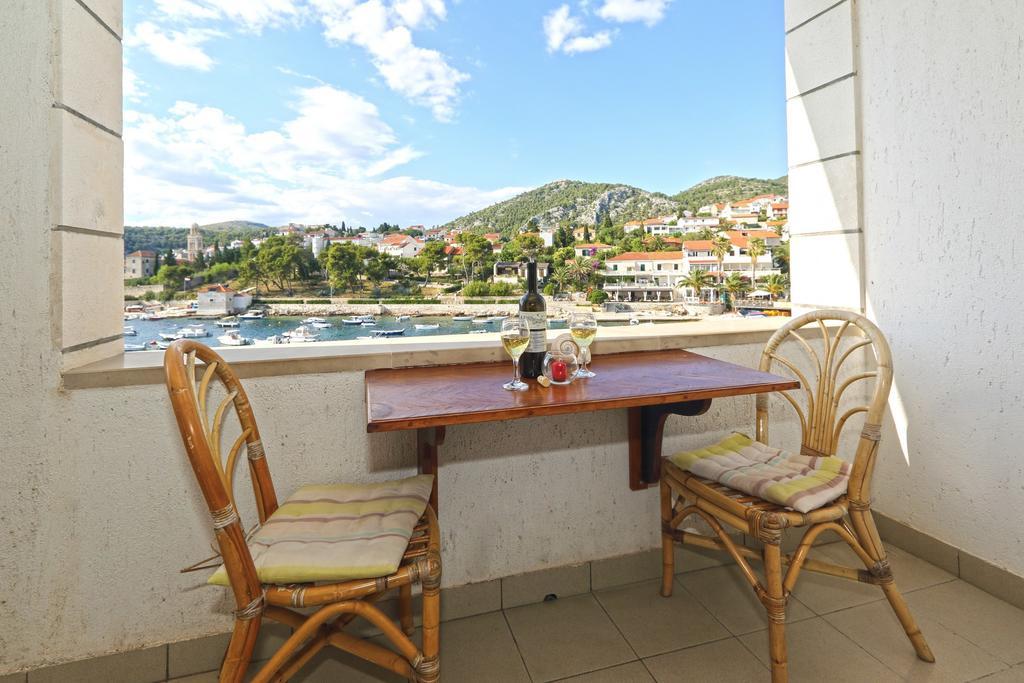 Apartmani Katarina Hvar Town Exterior photo