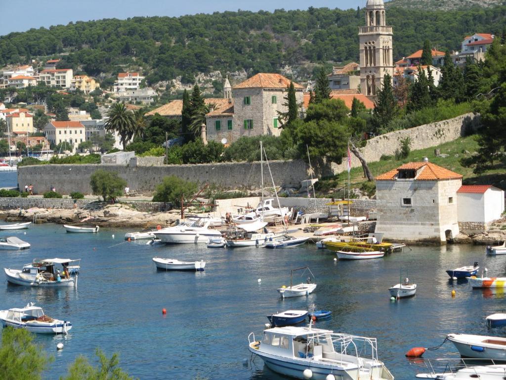 Apartmani Katarina Hvar Town Exterior photo